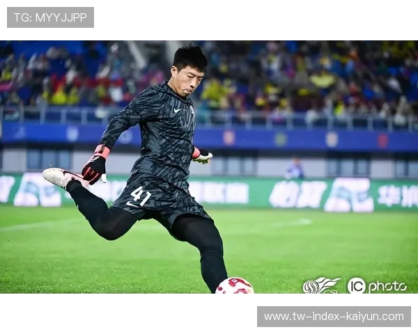 梅州客家防守失误频繁 客场挑战成都蓉城面临严峻考验